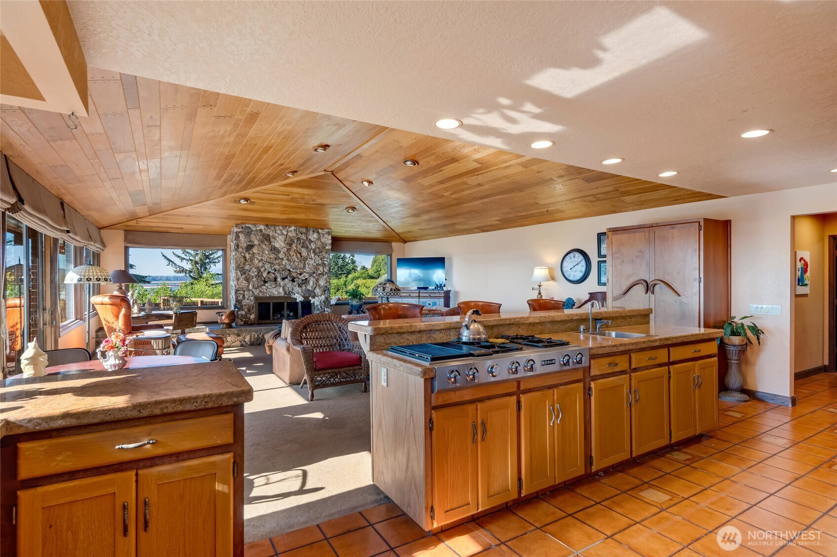 416 Alverson Boulevard , Everett, WA 98201