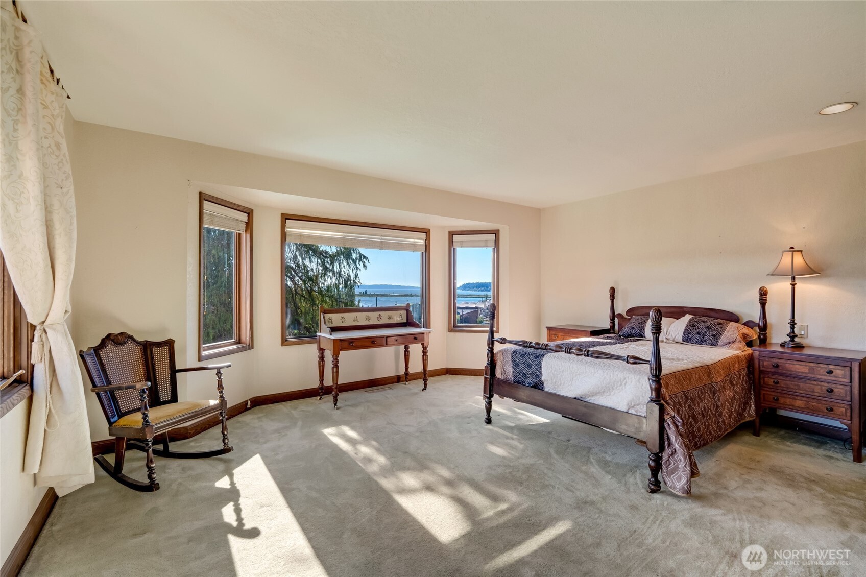 416 Alverson Boulevard , Everett, WA 98201