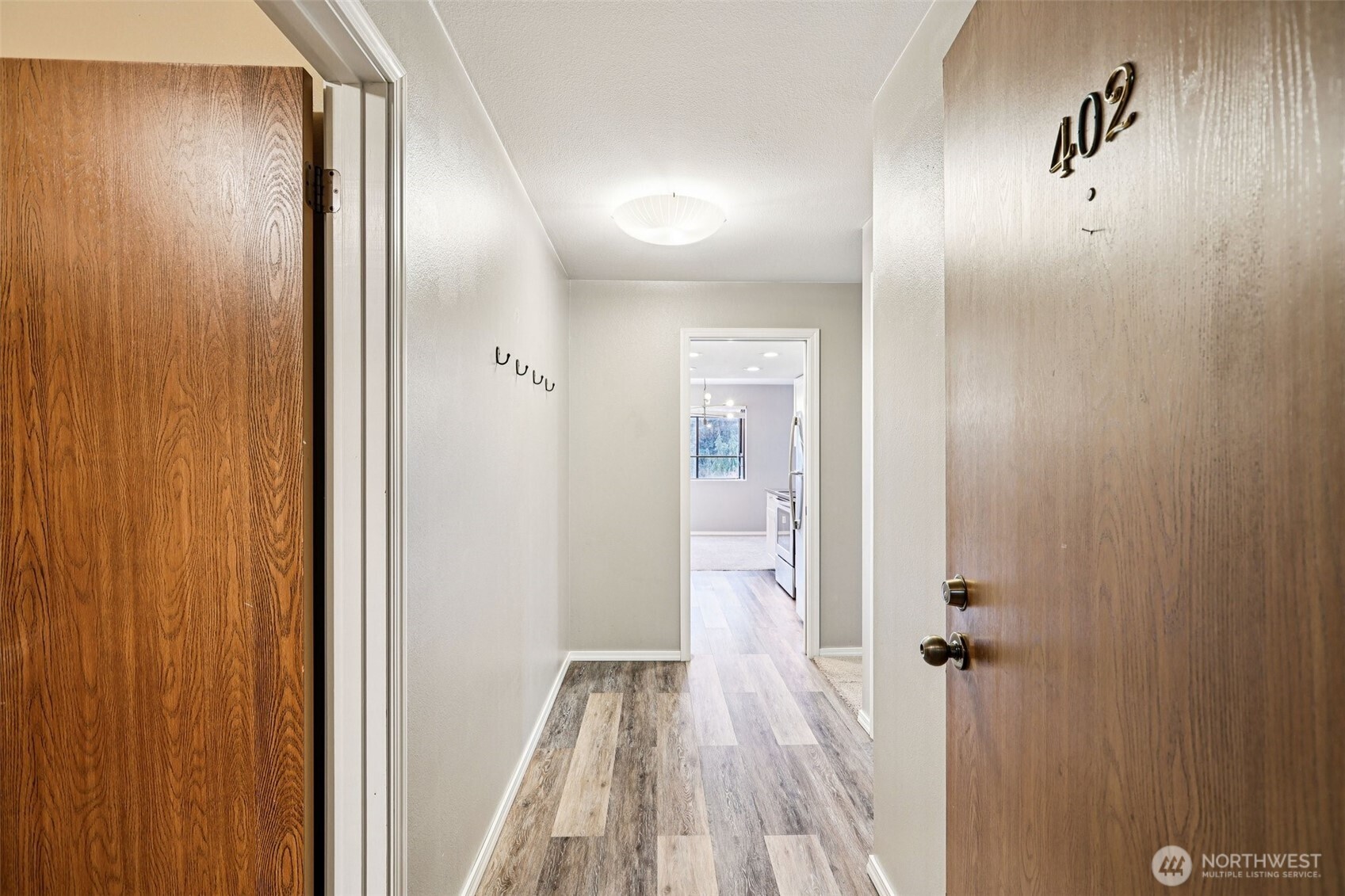 12300 33rd Avenue NE #402, Seattle, WA 98125