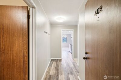 12300 33rd Avenue NE #402, Seattle, WA 98125 - Photo 20