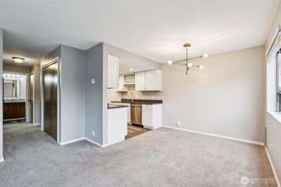 12300 33rd Avenue NE #402, Seattle, WA 98125 - Photo 9