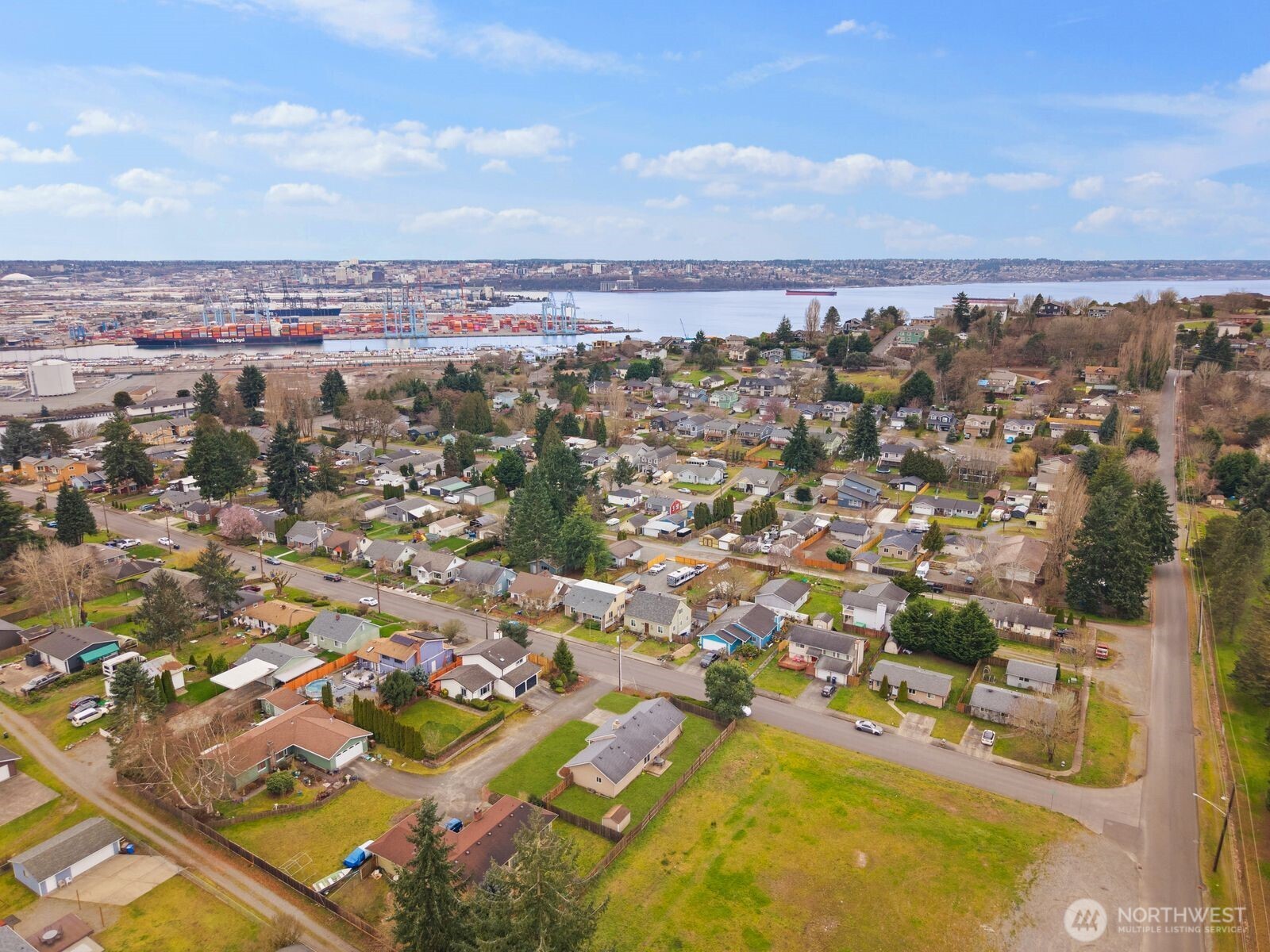2971 39th Avenue NE, Tacoma, WA 98422