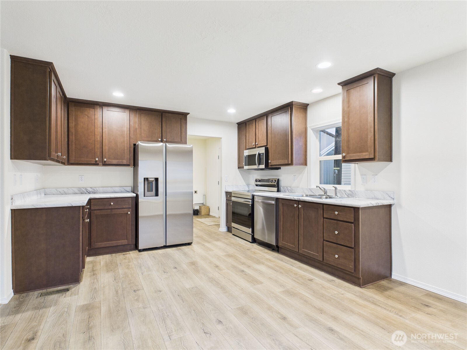 19 B S Garden Avenue , Rock Island, WA 98850