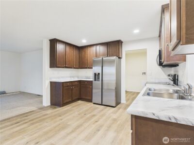 19 B S Garden Avenue , Rock Island, WA 98850 - Photo 5