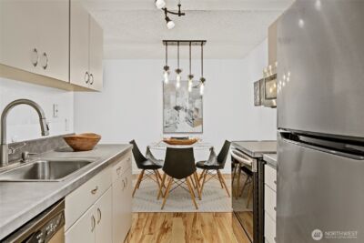 10501 8th Avenue NE #406, Seattle, WA 98125 - Photo 13