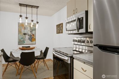 10501 8th Avenue NE #406, Seattle, WA 98125 - Photo 14