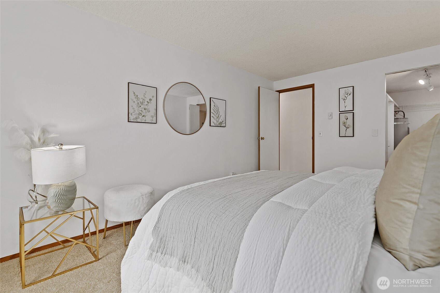 10501 8th Avenue NE #406, Seattle, WA 98125