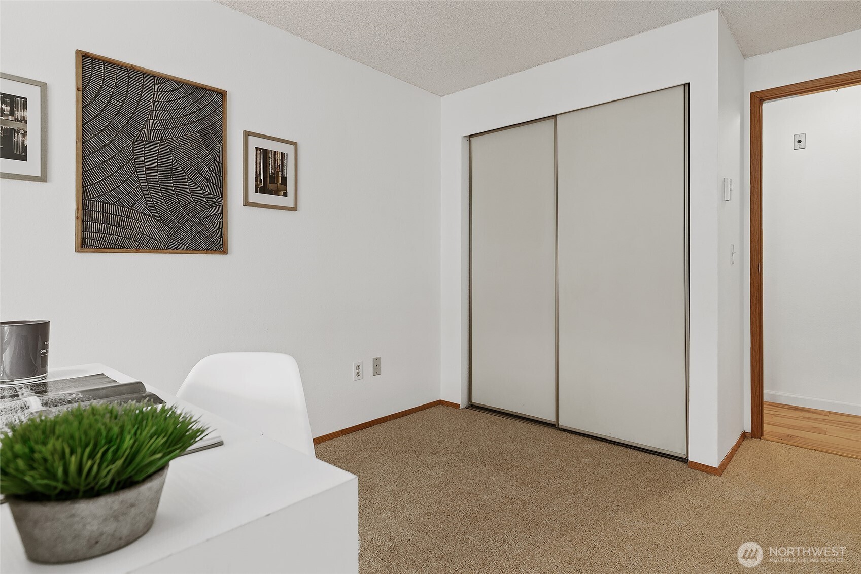 10501 8th Avenue NE #406, Seattle, WA 98125