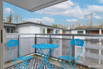 10501 8th Avenue NE #406, Seattle, WA 98125 - Photo 23