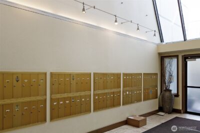 10501 8th Avenue NE #406, Seattle, WA 98125 - Photo 26