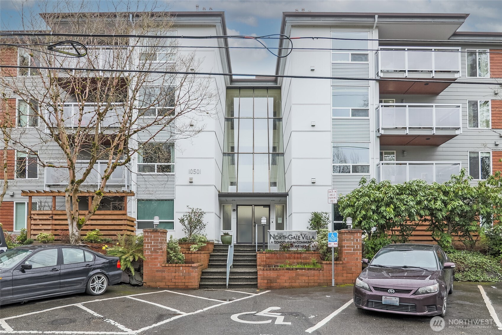 10501 8th Avenue NE #406, Seattle, WA 98125