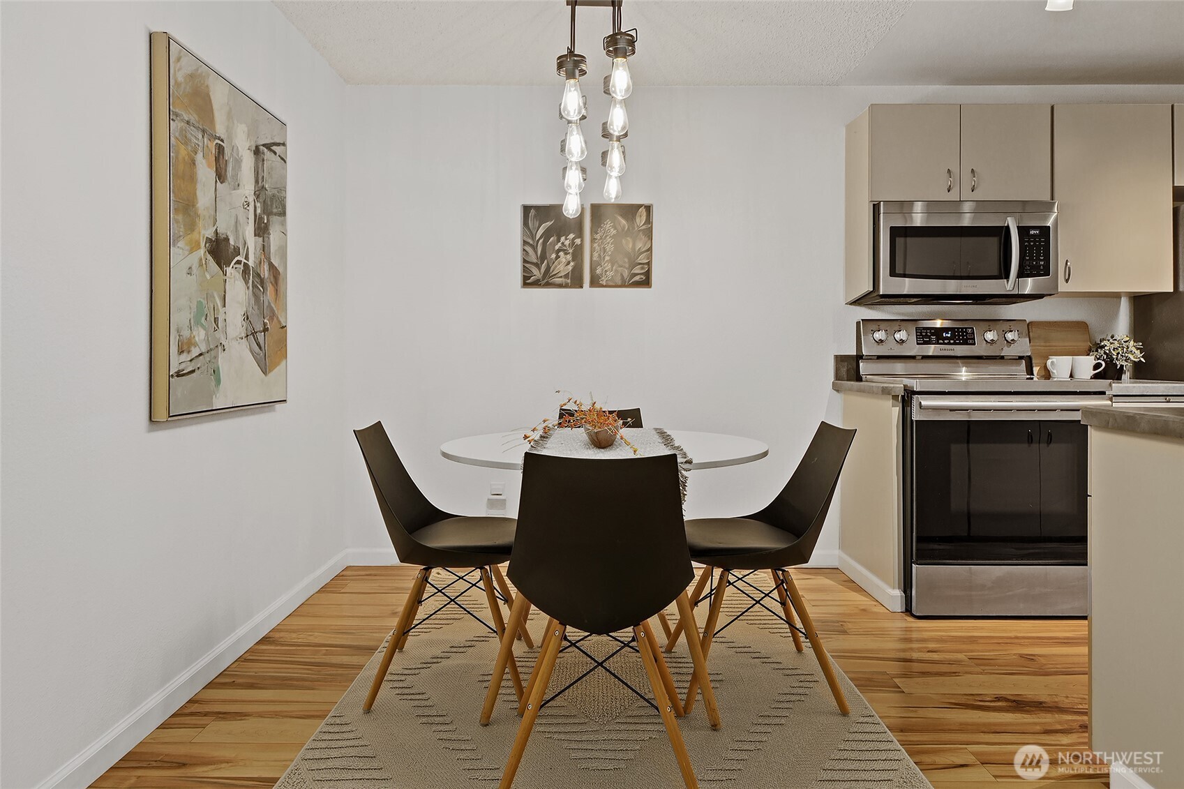 10501 8th Avenue NE #406, Seattle, WA 98125