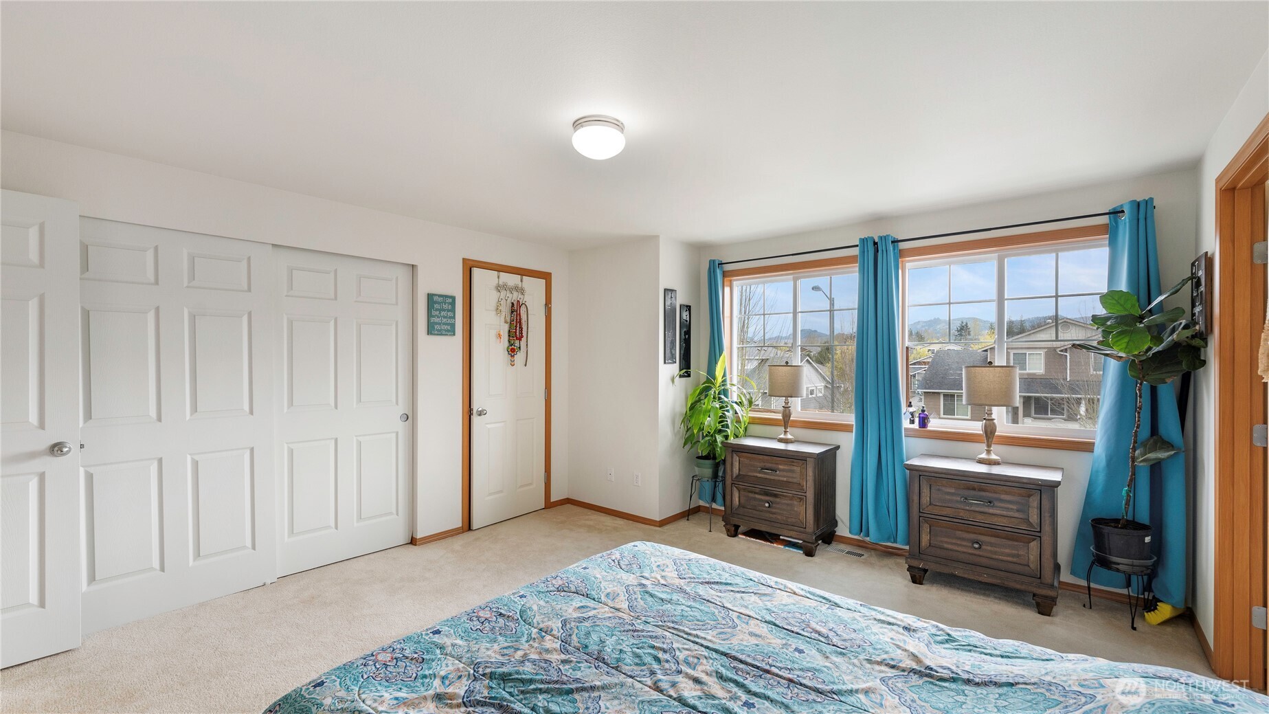 4471 E Broadway Street , Mount Vernon, WA 98274