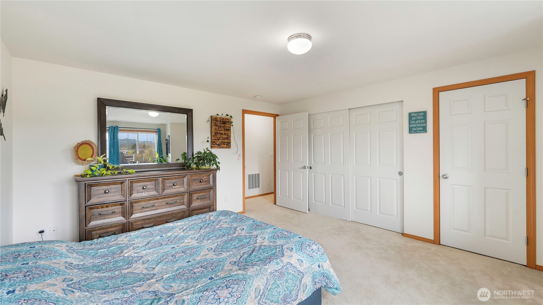 4471 E Broadway Street , Mount Vernon, WA 98274