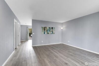 9509 Hancock Avenue SE, Snoqualmie, WA 98065 - Photo 2