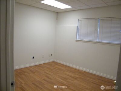 9445 S Park Avenue , Tacoma, WA 98444 - Photo 7