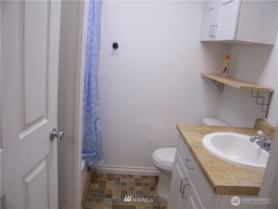 9445 S Park Avenue , Tacoma, WA 98444 - Photo 8