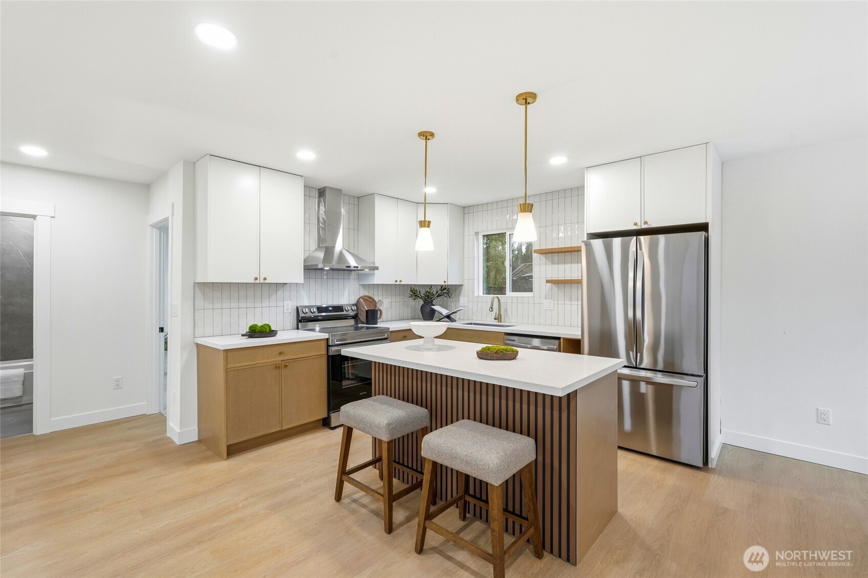 10731 18th Avenue SW, Seattle, WA 98146