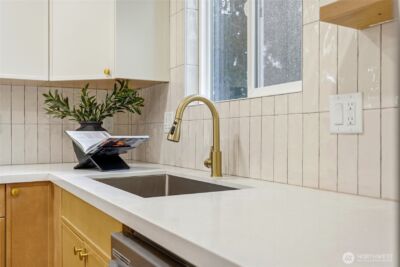 10731 18th Avenue SW, Seattle, WA 98146 - Photo 19