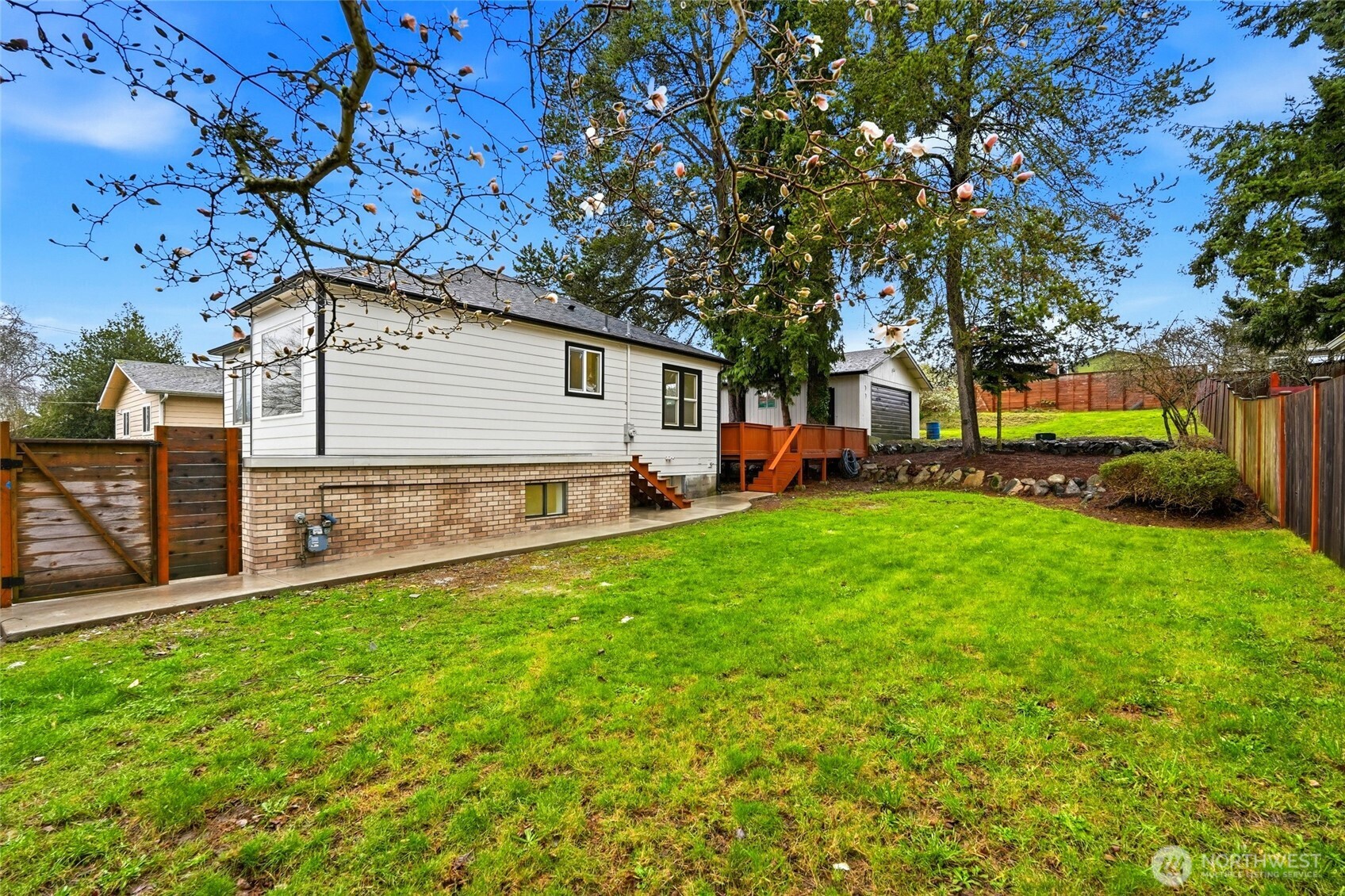 10731 18th Avenue SW, Seattle, WA 98146