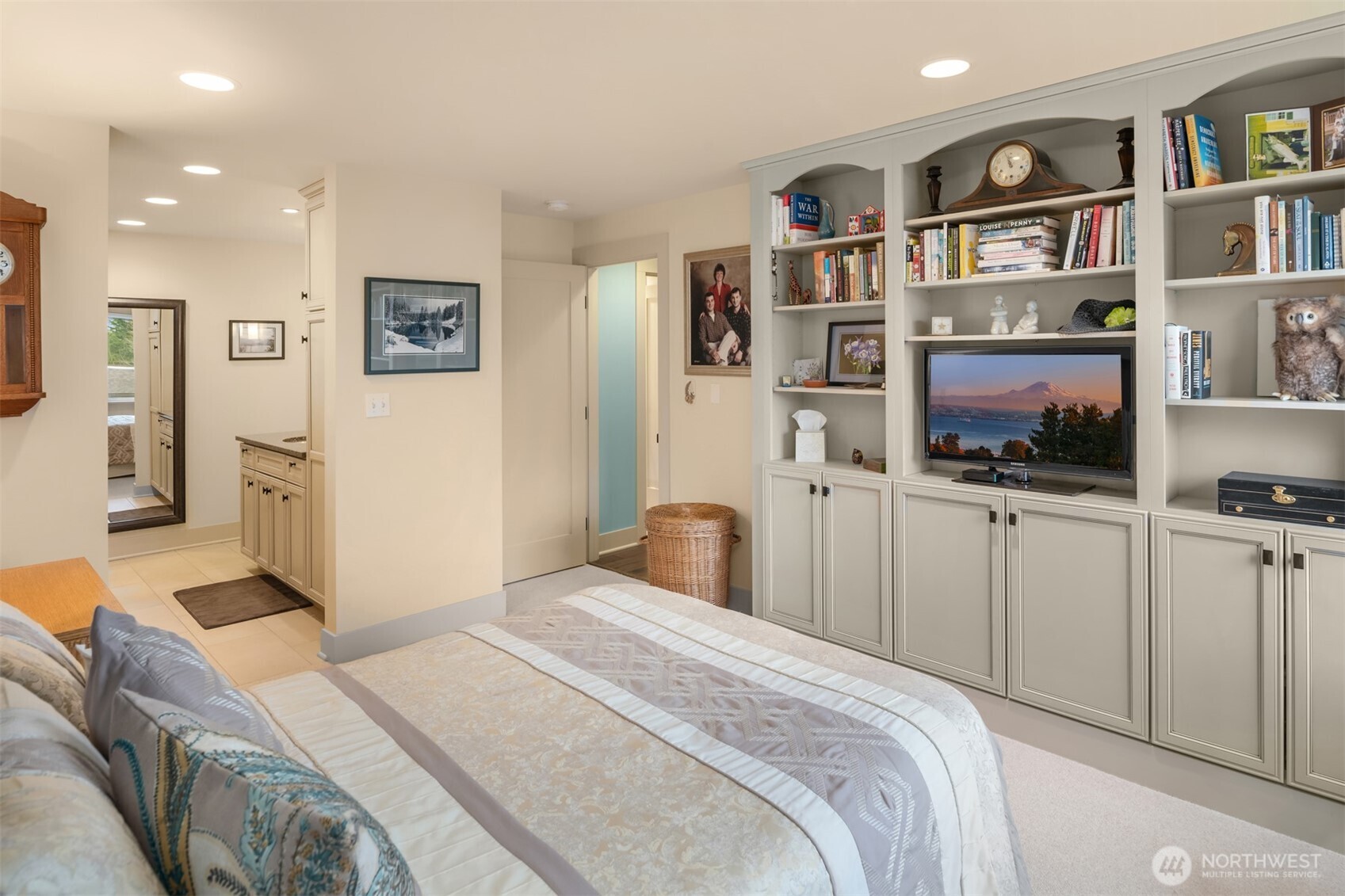 5818 NE 70th Street #A411, Seattle, WA 98115