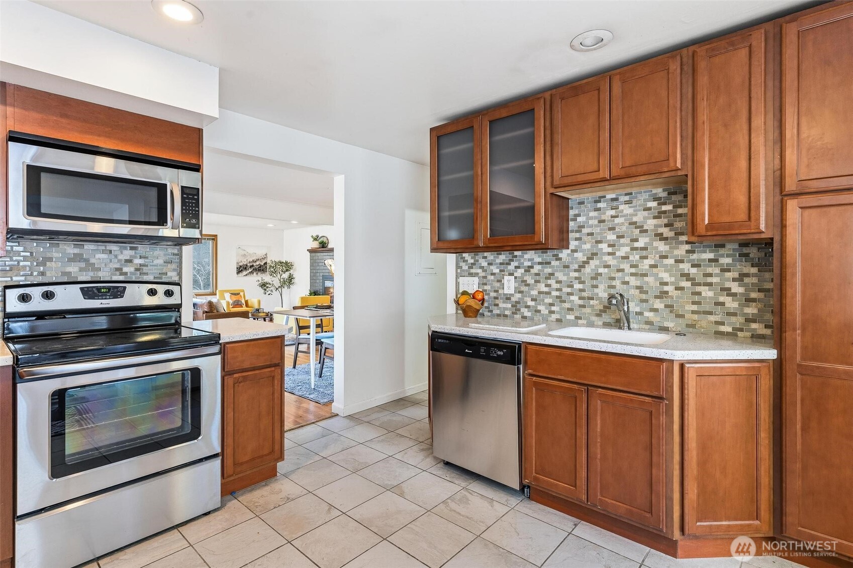 22010 Brier Rd , Brier, WA 98036