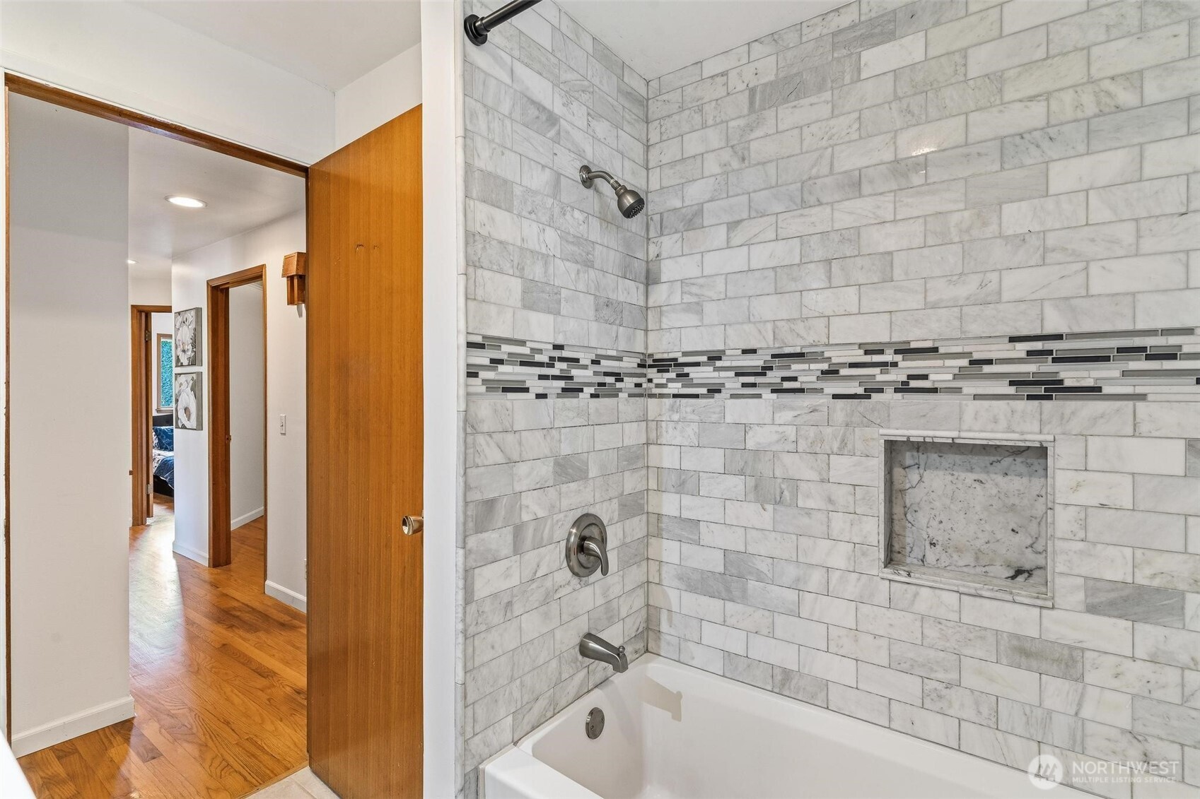 22010 Brier Rd , Brier, WA 98036