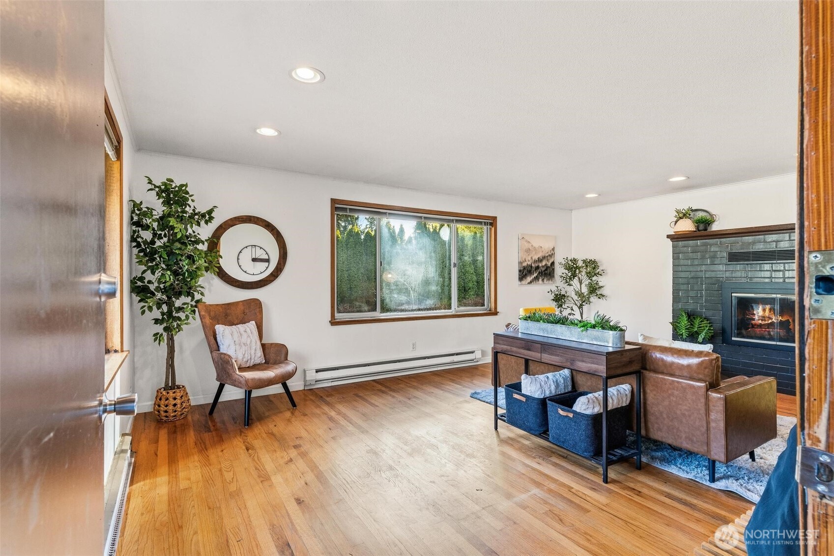 22010 Brier Rd , Brier, WA 98036