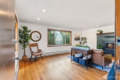 22010 Brier Rd , Brier, WA 98036 - Photo 3