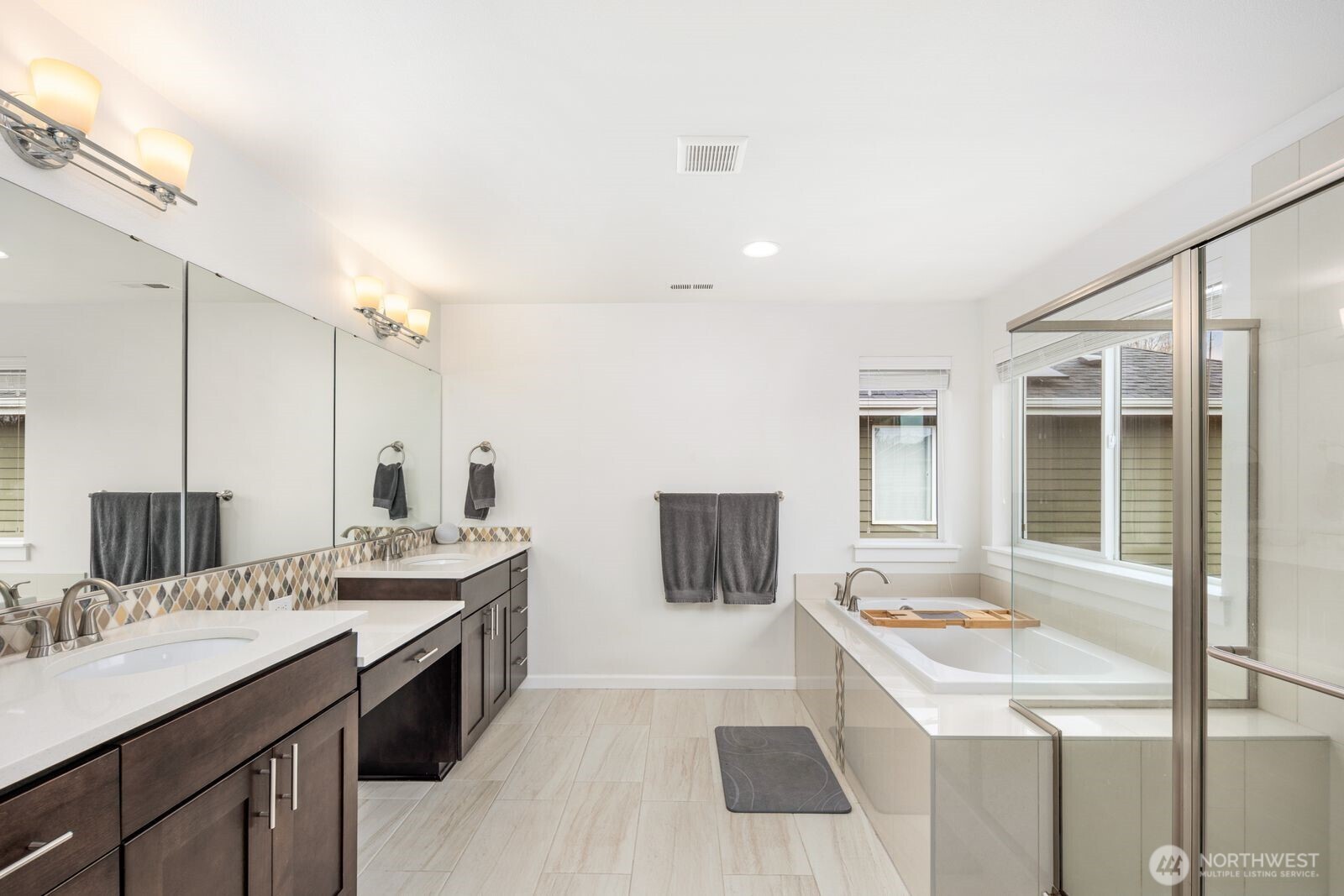 27318 14th Court S, Des Moines, WA 98198