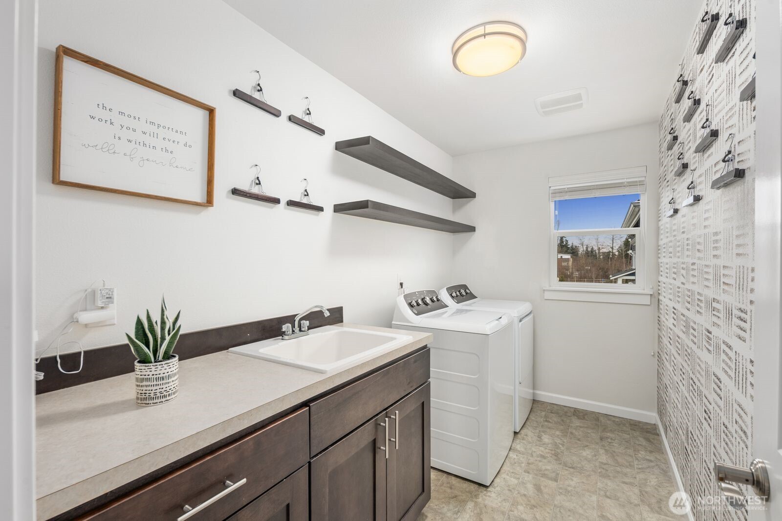 27318 14th Court S, Des Moines, WA 98198