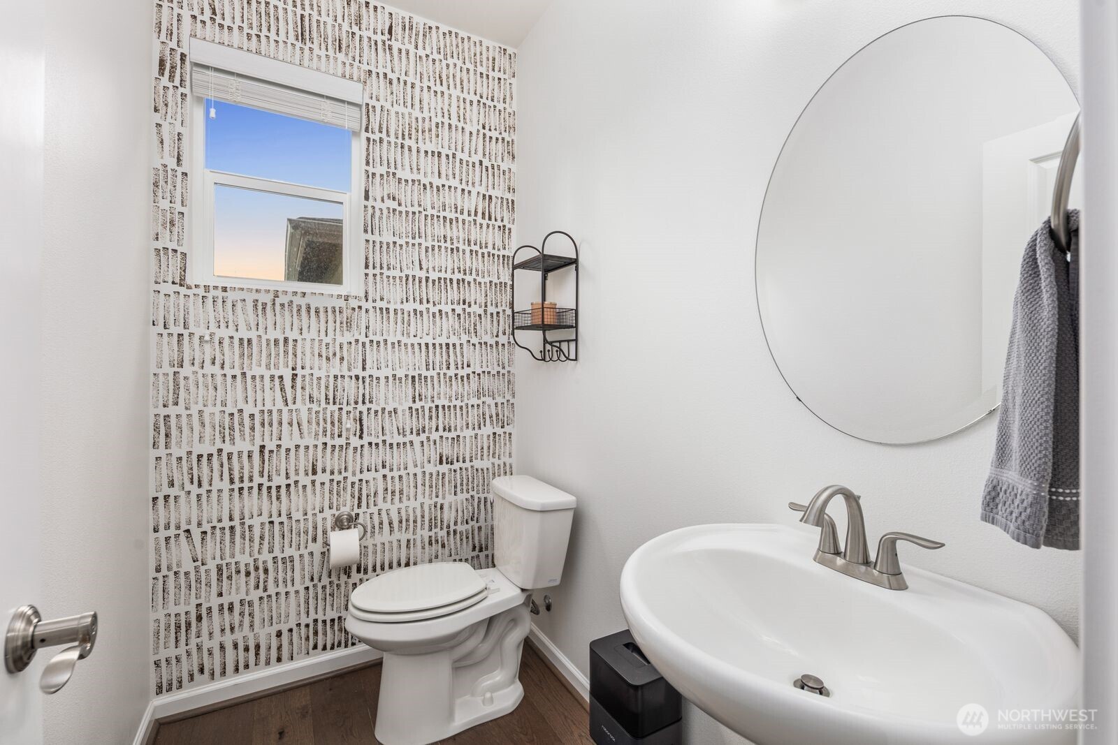 27318 14th Court S, Des Moines, WA 98198