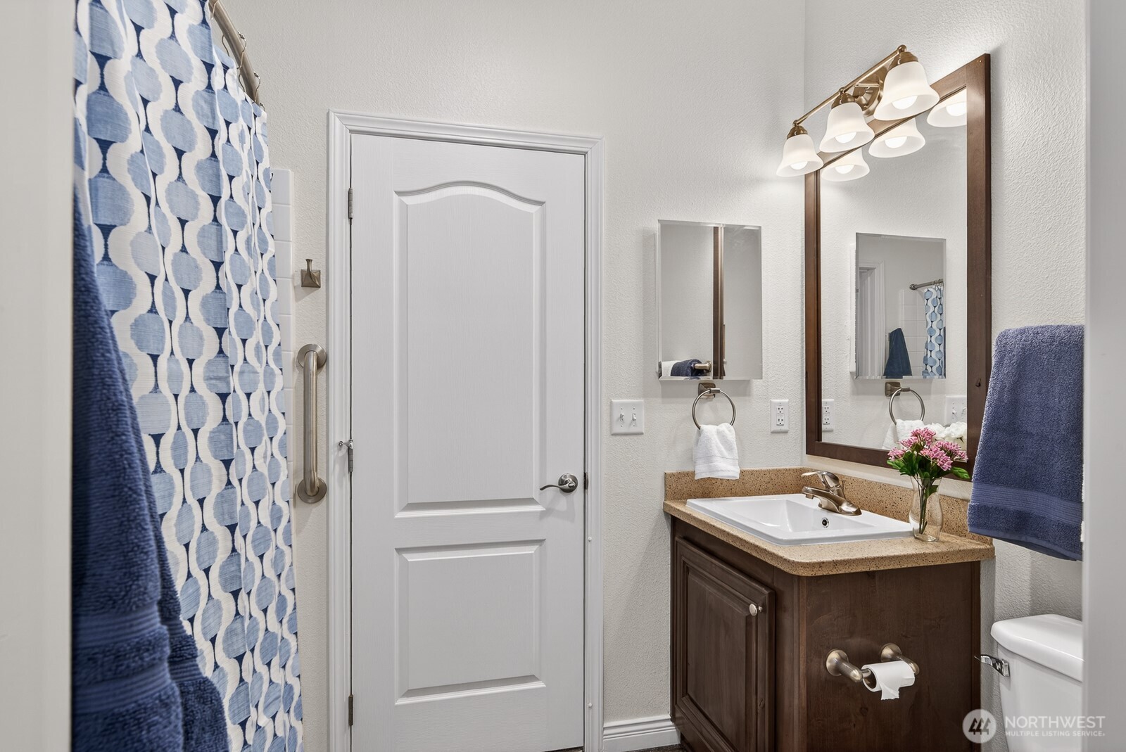 1725 242nd Street SE #203, Bothell, WA 98021