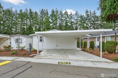 1725 242nd Street SE #203, Bothell, WA 98021 - Photo 2