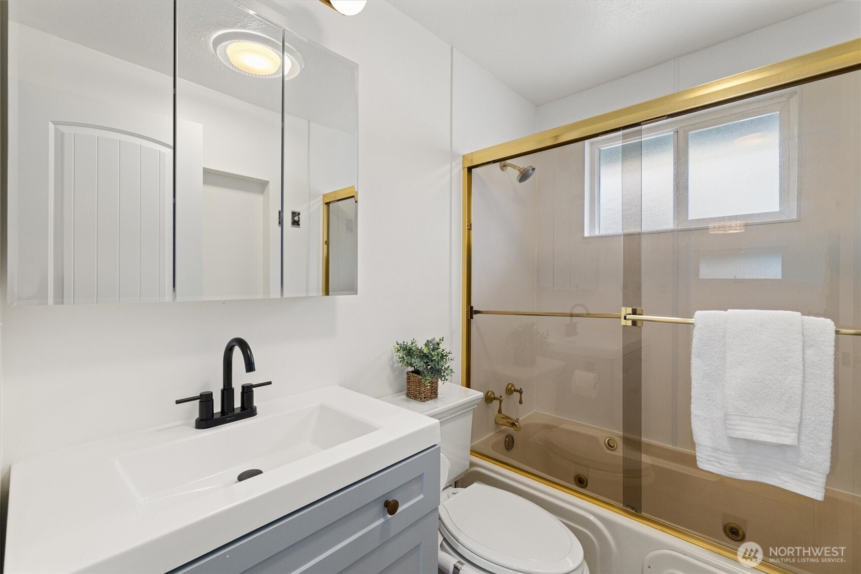 13237 3rd Avenue S, Burien, WA 98168