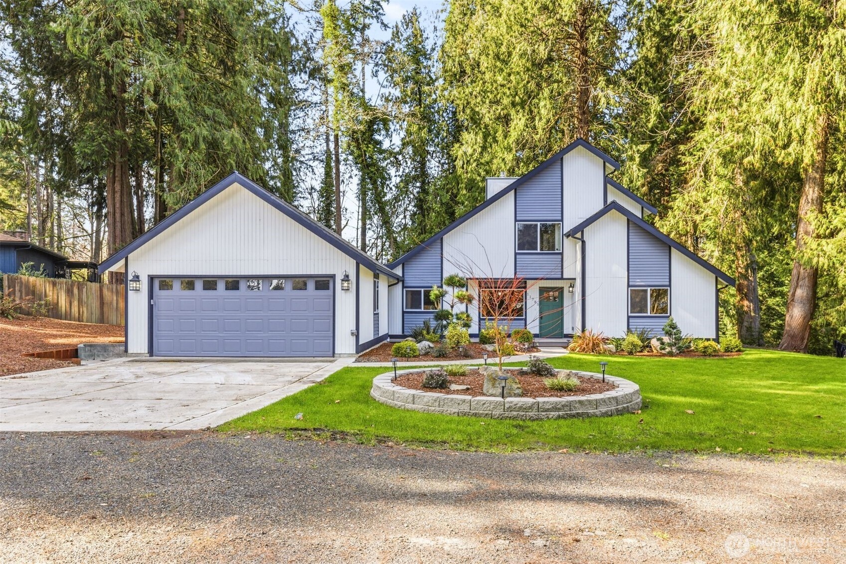 11785 Penny Place NE, Bainbridge Island, WA 98110