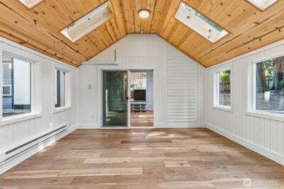 11785 Penny Place NE, Bainbridge Island, WA 98110 - Photo 16