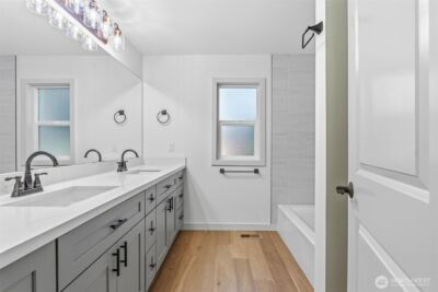 11785 Penny Place NE, Bainbridge Island, WA 98110 - Photo 22