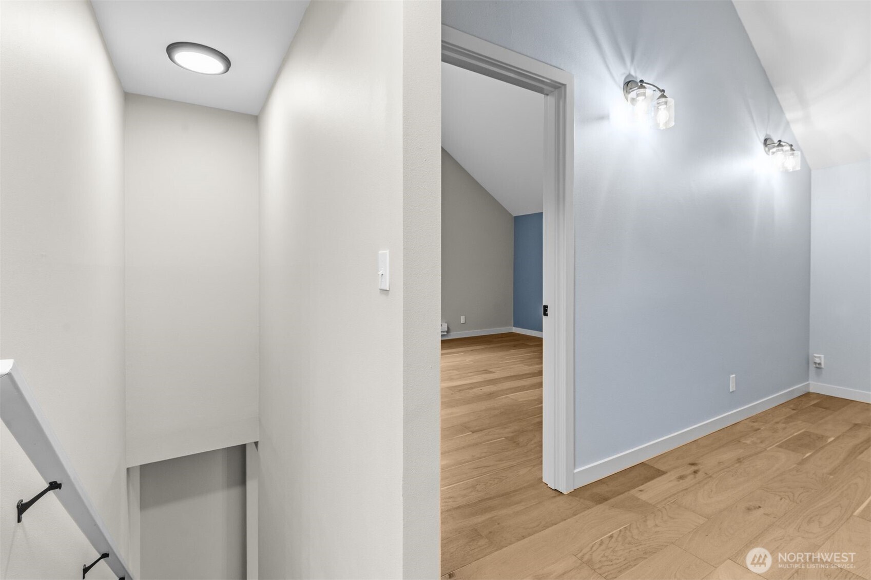 11785 Penny Place NE, Bainbridge Island, WA 98110