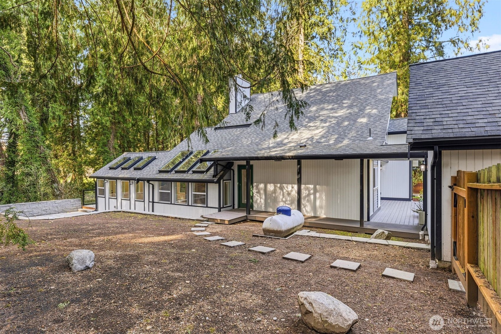 11785 Penny Place NE, Bainbridge Island, WA 98110