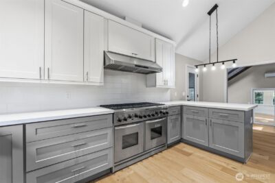 11785 Penny Place NE, Bainbridge Island, WA 98110 - Photo 10