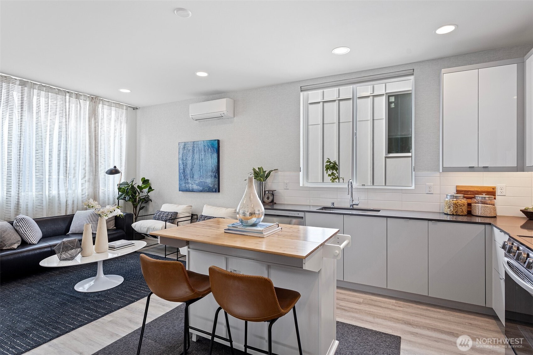 2529 29th Avenue S #A, Seattle, WA 98144