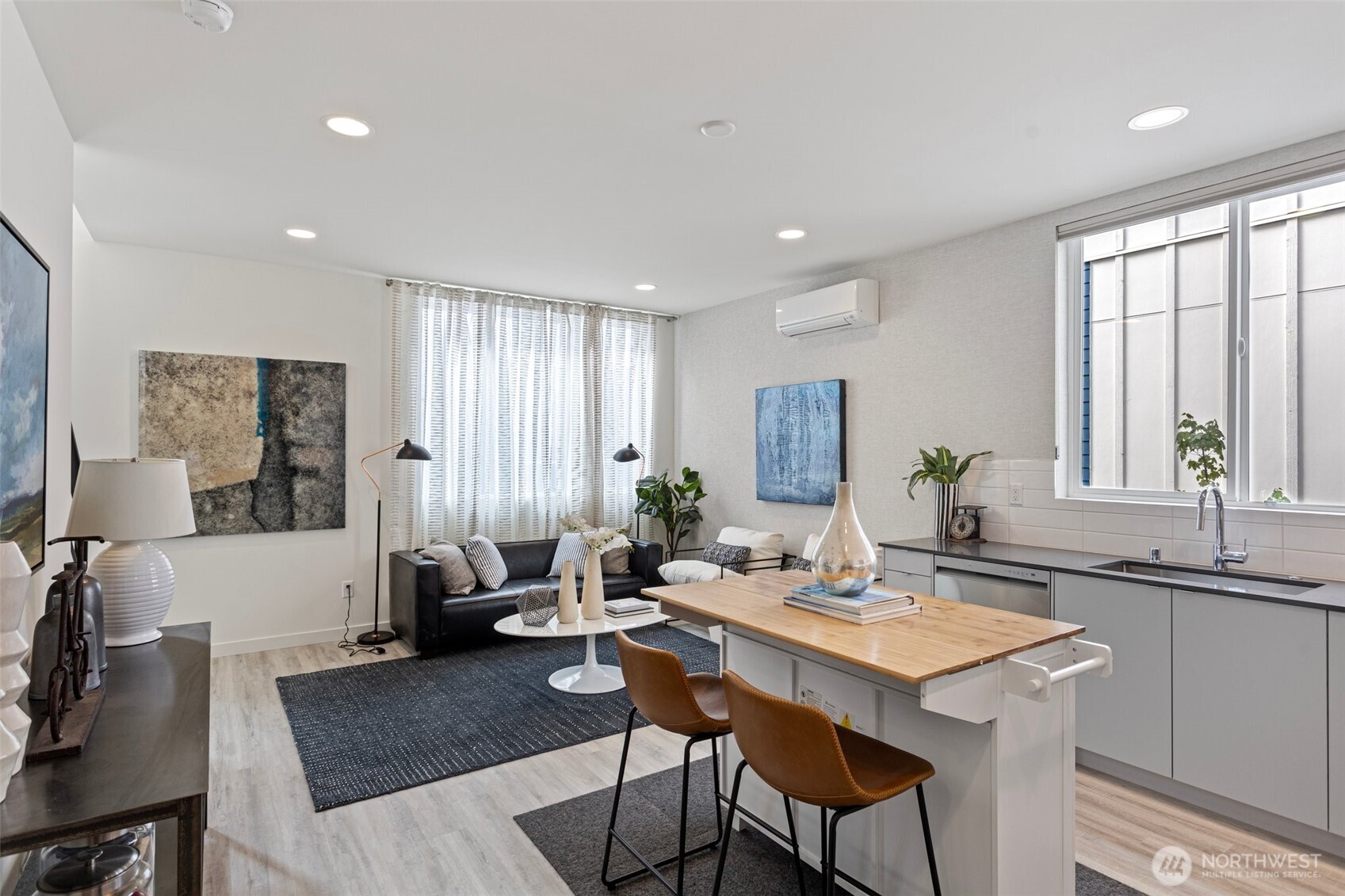 2529 29th Avenue S #A, Seattle, WA 98144