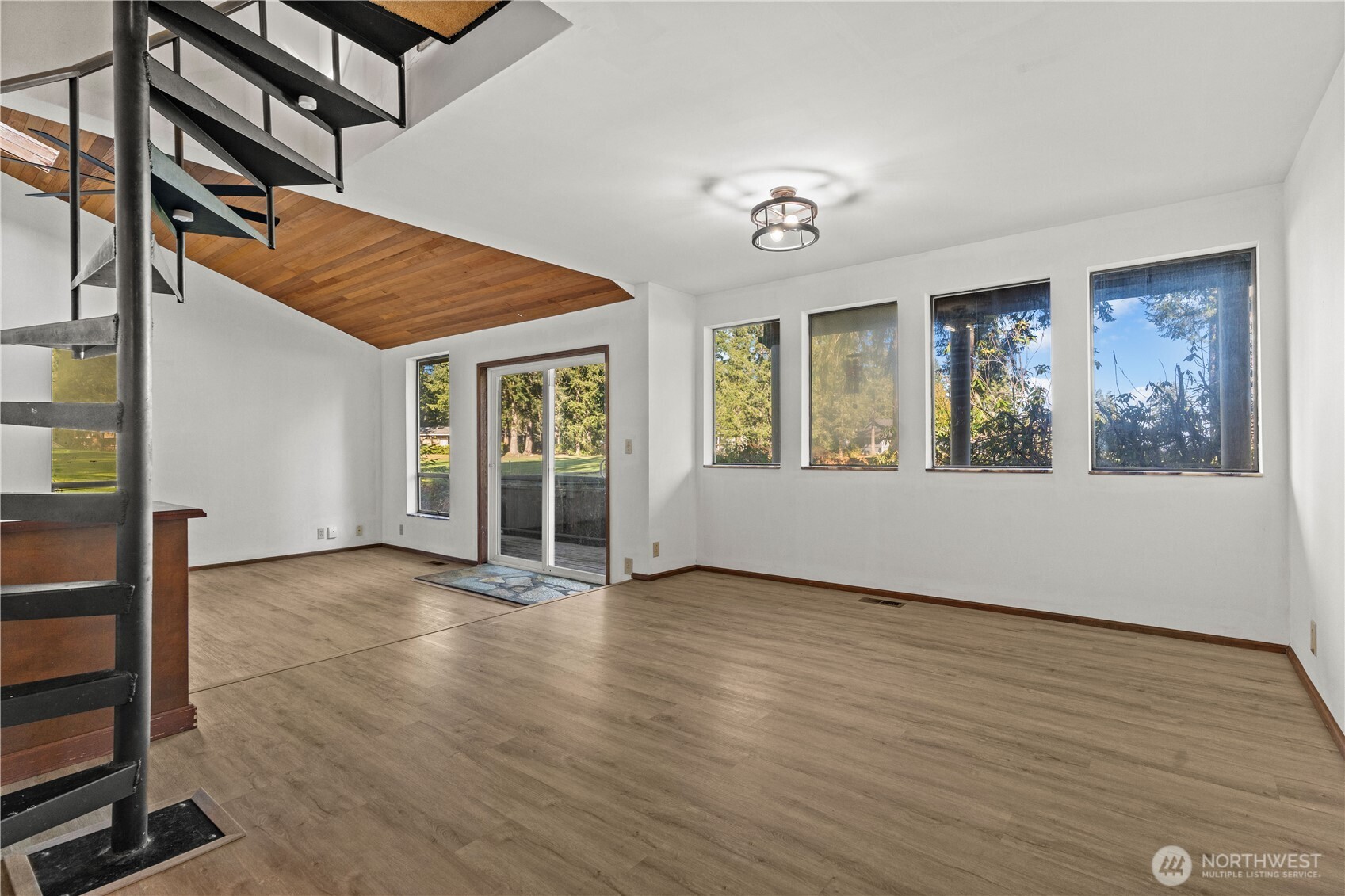 1031 E Manzanita Drive , Union, WA 98592