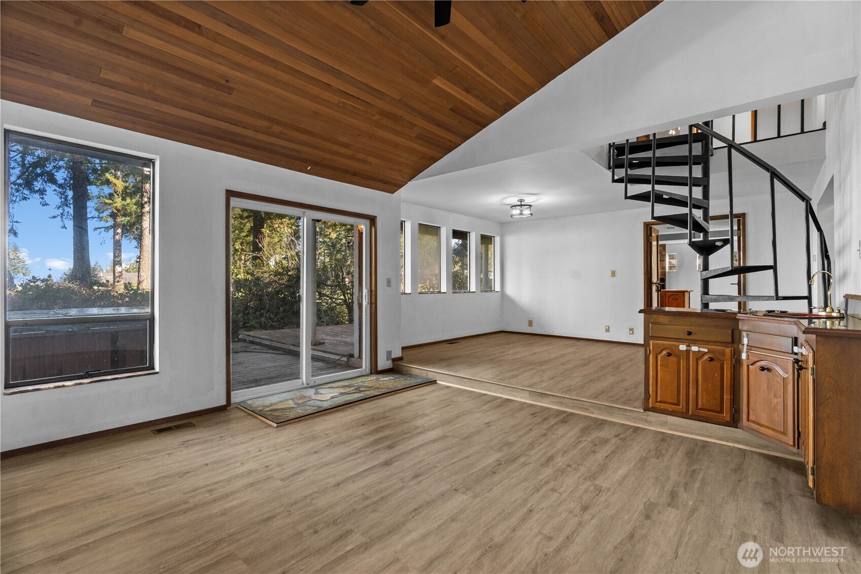 1031 E Manzanita Drive , Union, WA 98592