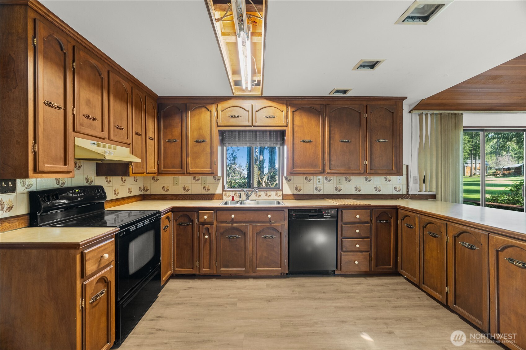 1031 E Manzanita Drive , Union, WA 98592