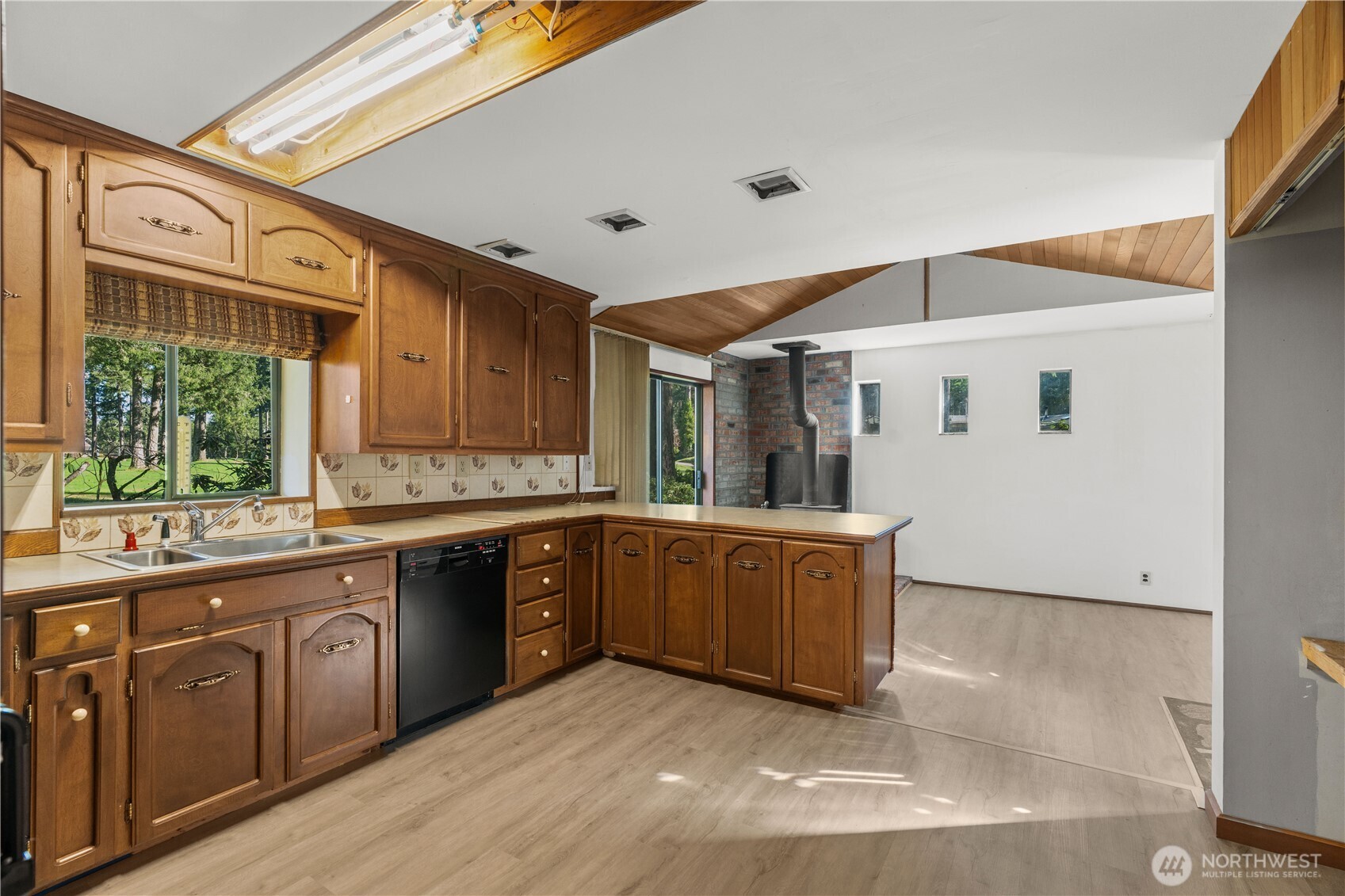 1031 E Manzanita Drive , Union, WA 98592