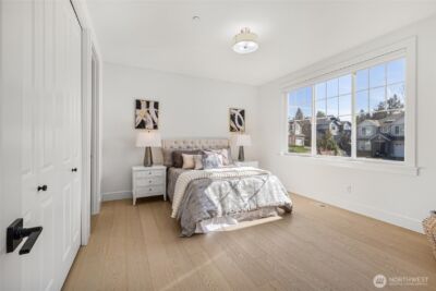 11262 SE 61st Place , Bellevue, WA 98006 - Photo 30