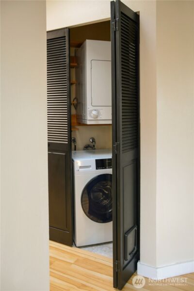 107 16th Avenue #107, Seattle, WA 98122-5610 - Photo 18