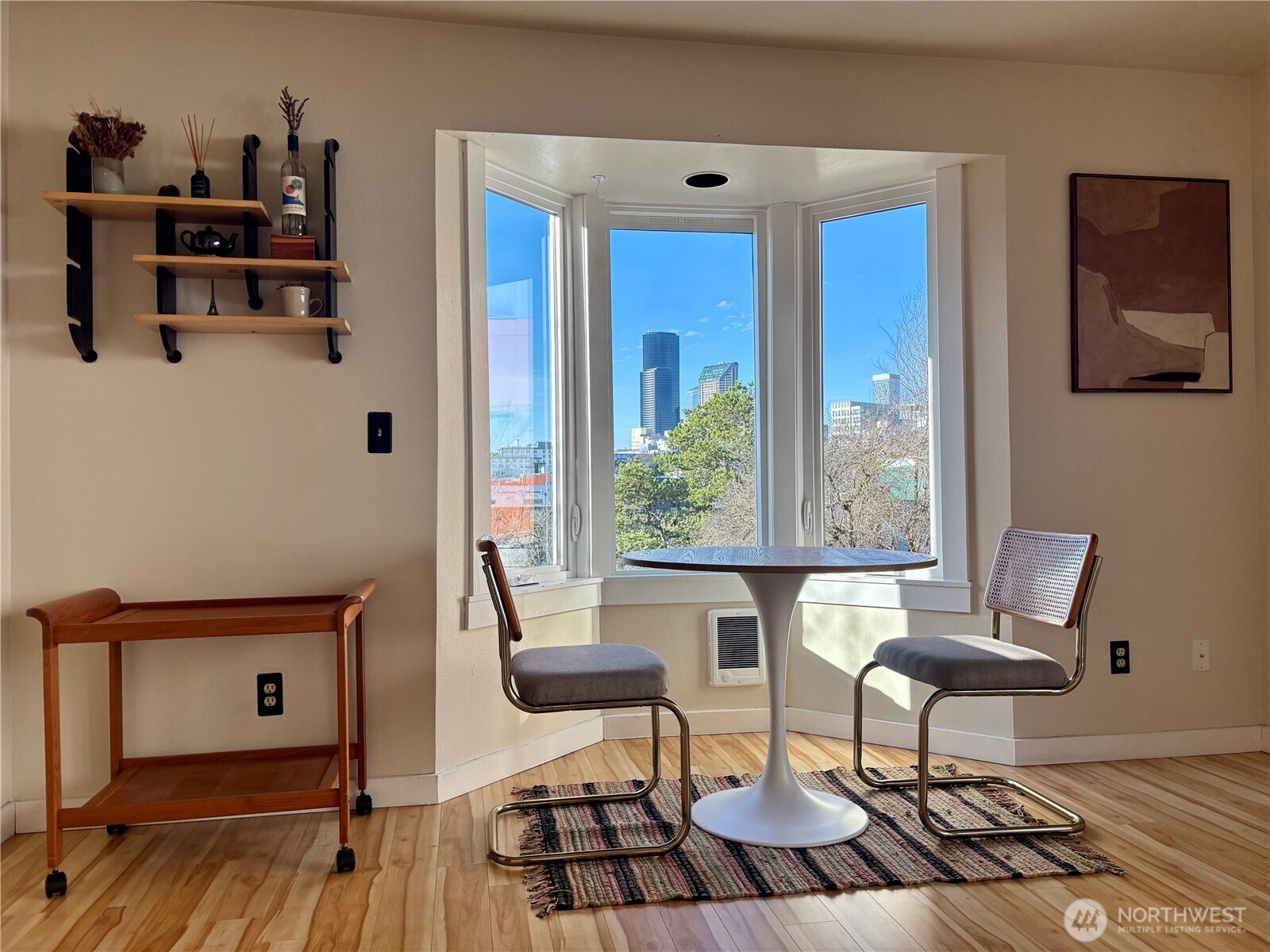 107 16th Avenue #107, Seattle, WA 98122-5610